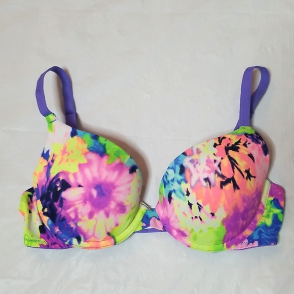 PINK Victoria's Secret Other - Pink Victoria's Secret Wear Everywhere Pushup Bra